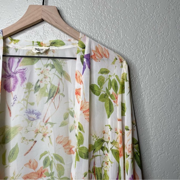 Show Me Your Mumu Metzler Kimono in Flower Press Floral Pattern Embroidered Trim - Picture 9 of 16